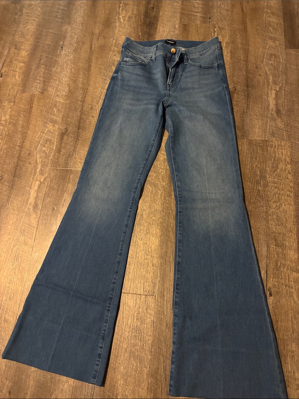 Express Flared Jeans in Medium Blue Wash